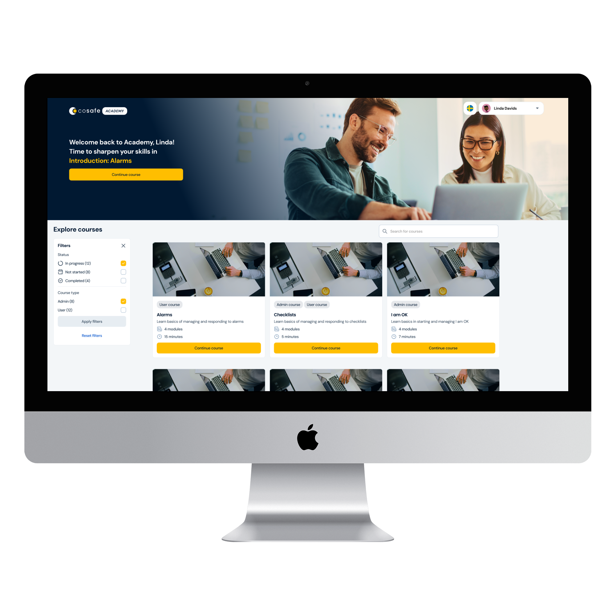 Cosafe Academys gränssnitt på en desktop-skärm med kursöversikt och framsteg.